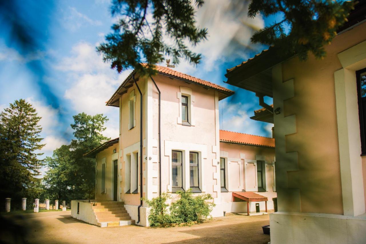 Hotel Meretare 3*
